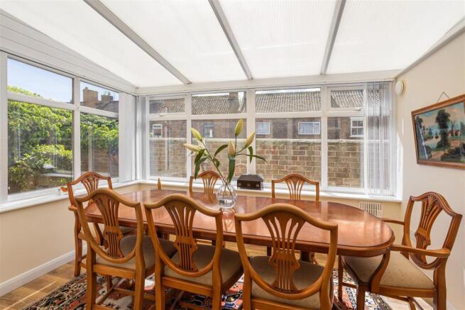 4 bed End of Terrace for sale Image 6
