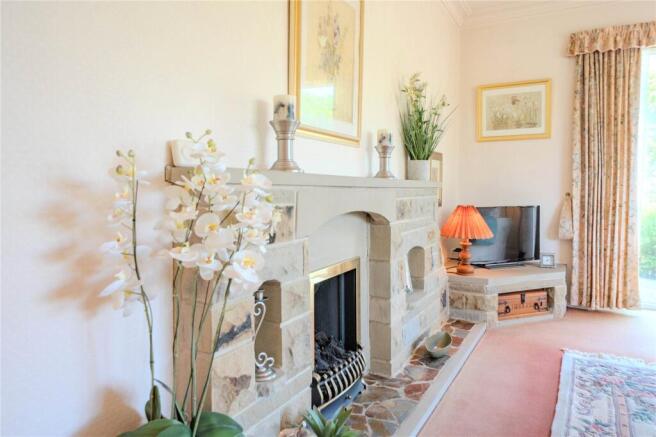 2 bed Semi-Detached for sale Image 12