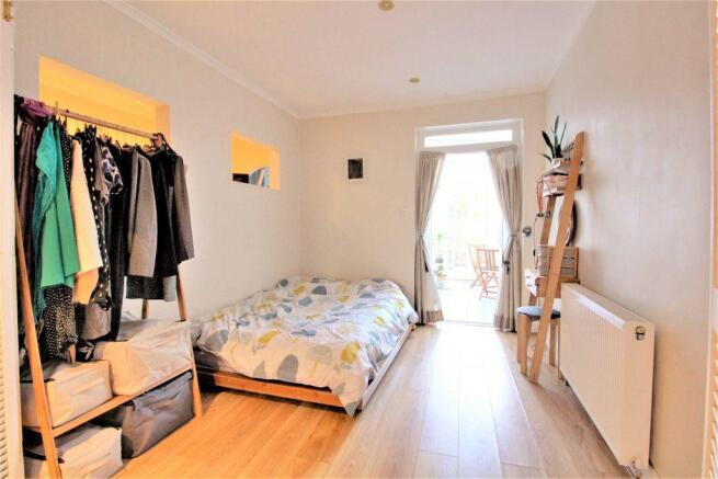 Bedroom 1 (Double)