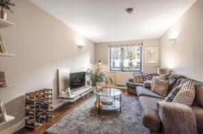 Flat 4, 41, Morton Road, London N1 3GF