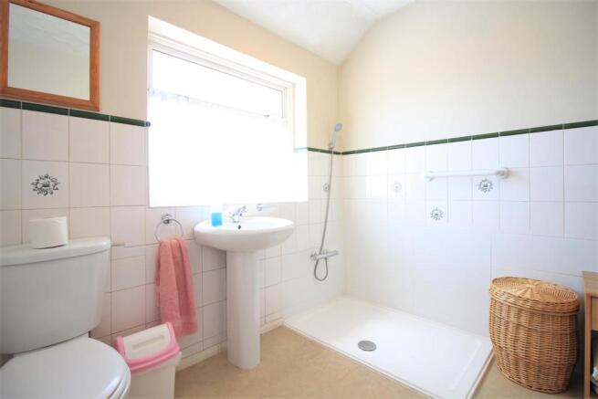 Family Bathroom/ WC
