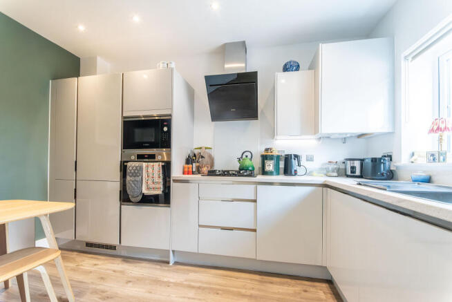 Benfield Place, Shrivenham, Swindon photo 4