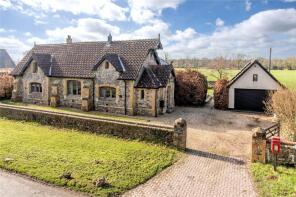 Six Gables, Holman Clavel Road, Otterford, Chard TA20 3QS