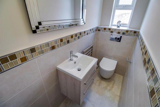 4 bed Detached for sale Image 6