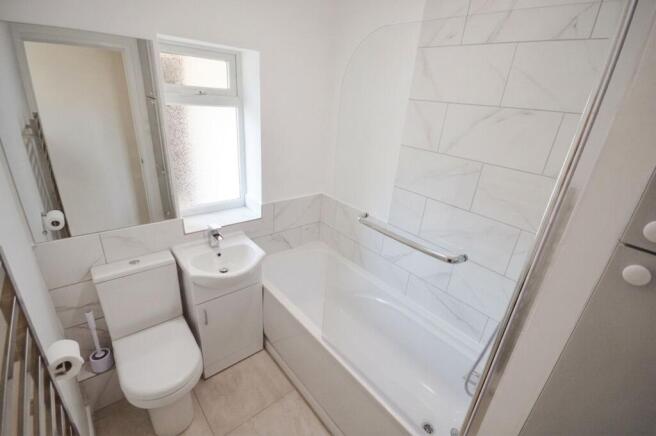 3 bed Terraced for sale Image 7