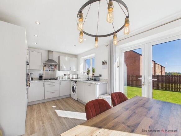 Kitchen/Dining Area
