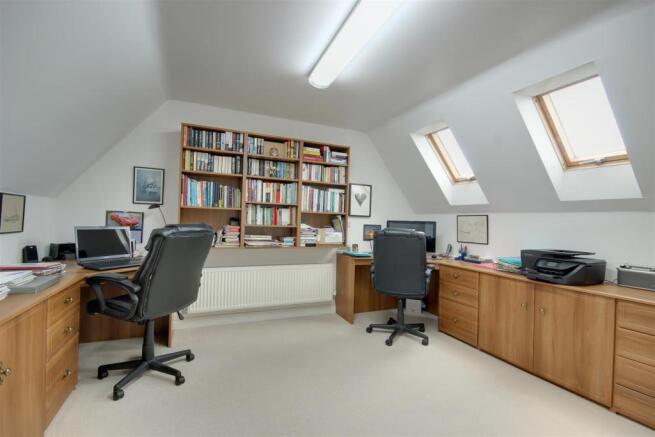 Bedroom 6/Study