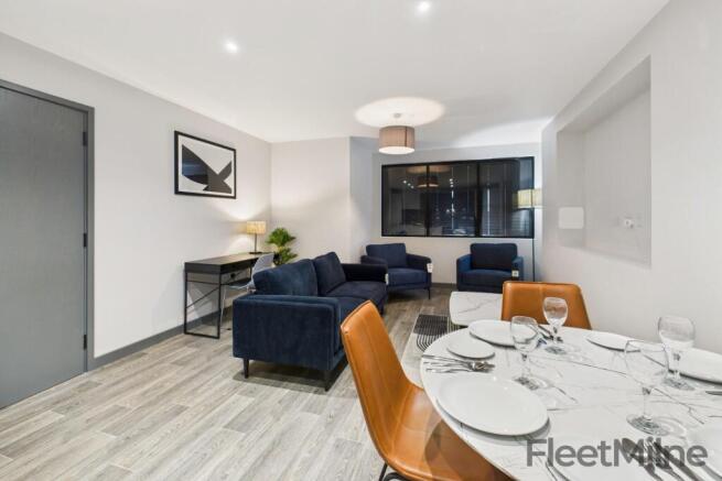 Living/dining room