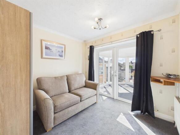 2 bed Detached Bungalow for sale Image 7