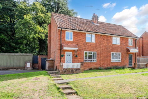 Dale View, Headley, Epsom, KT18 6EH