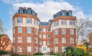 19, Robins Court, Kings Avenue, London SW4 8EE