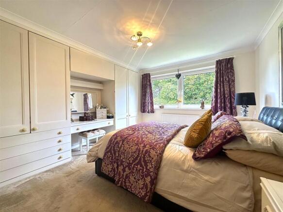3 bed Detached for sale Image 6