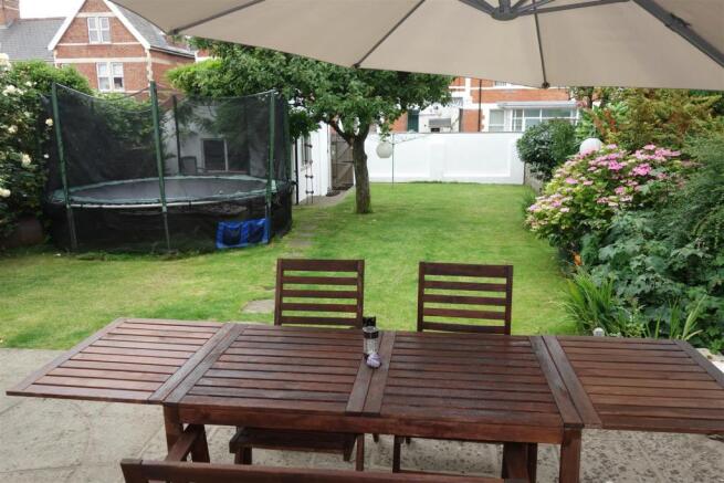 patio1.JPG