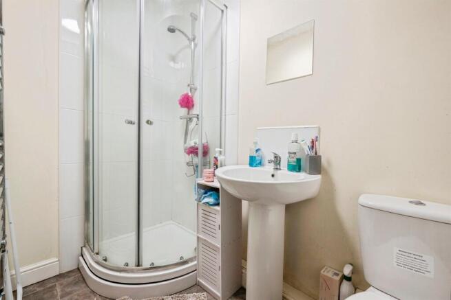 1 bed Apartment for sale Image 11