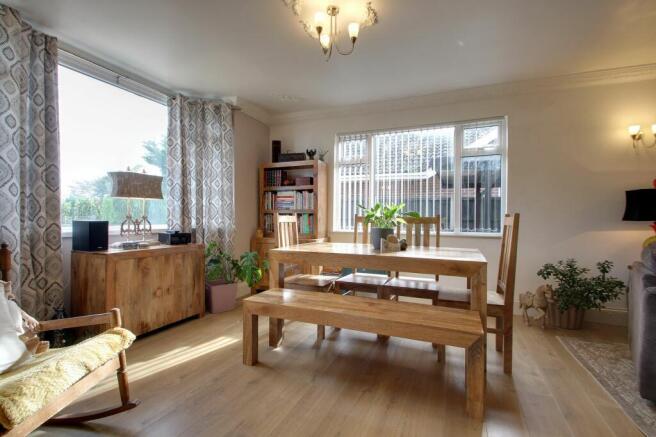 Lounge/Diner