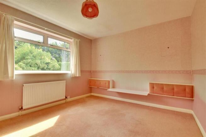 3 bed Detached Bungalow for sale Image 10