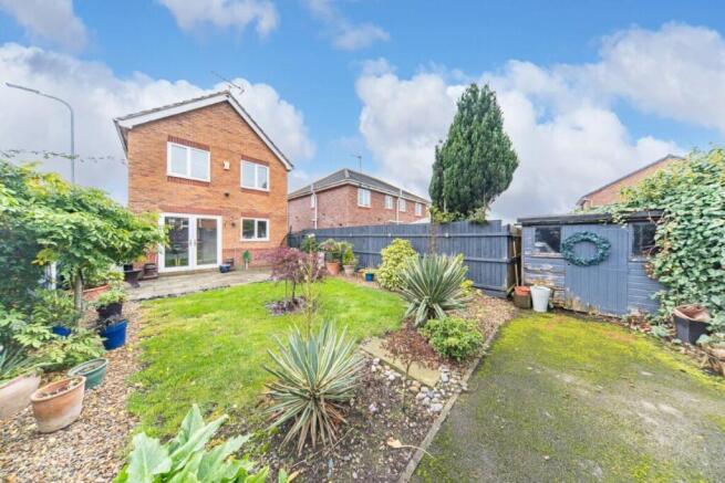 18 Caldywood Drive garden 3.jpg