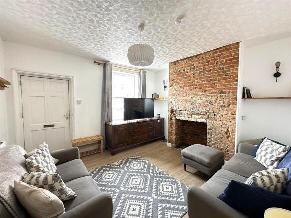 4 bed Terraced for sale Image 12