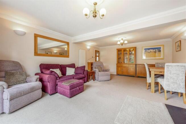 Sitting/Dining Room