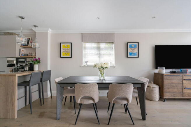 Chilworth, Guildford, GU4 photo 4