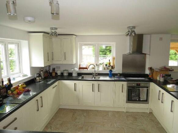 Open Plan Living/Kit