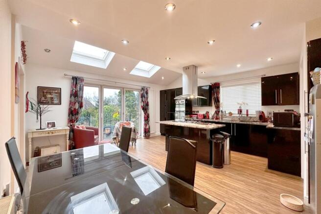 Open Plan Living Dining Kitchen