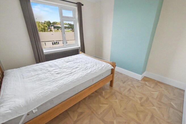 3 bed Terraced for sale Image 6