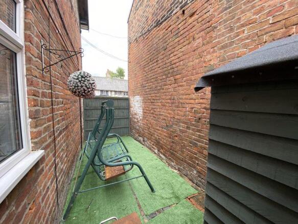 Side Courtyard