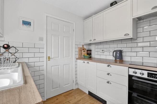 3 bed Detached Bungalow for sale Image 3