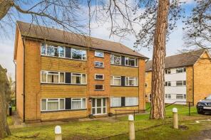17, Tupwood Court, Tupwood Lane, Caterham CR3 6DR