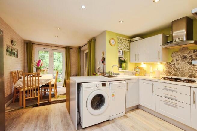 3 bed Semi-Detached for sale Image 5