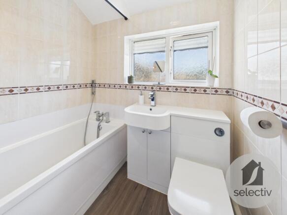 3 bed Semi-Detached for sale Image 12