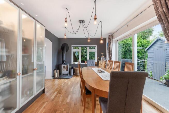 A18 - 20 Townstal Pathfields Dartmouth - 230720.jp