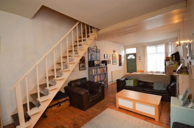 Living/dining room