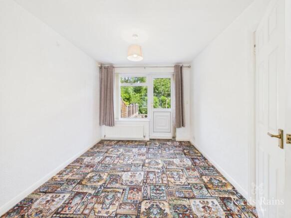 3 bed Semi-Detached for sale Image 8