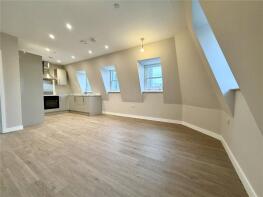 Flat 1, 5 Bank House, Sutton Court Road, Sutton SM1 4SY