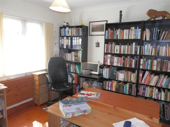 Photo 8