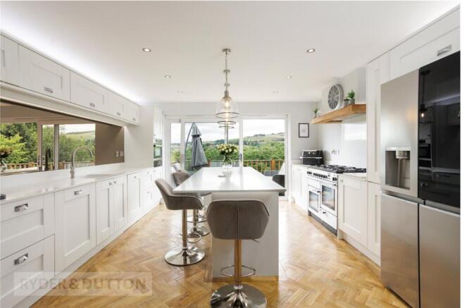 3 bed Detached Bungalow for sale Image 5