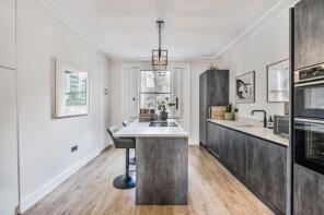 4, Bermondsey Square, London SE1 3UN
