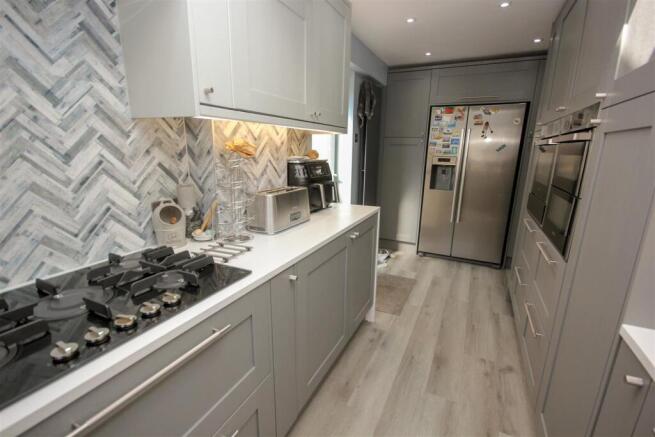 Kitchen..jpg