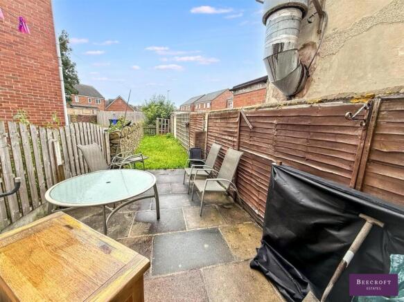 2 bed Terraced for sale Image 9