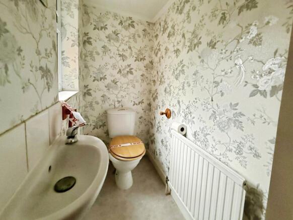 3 bed Detached for sale Image 8