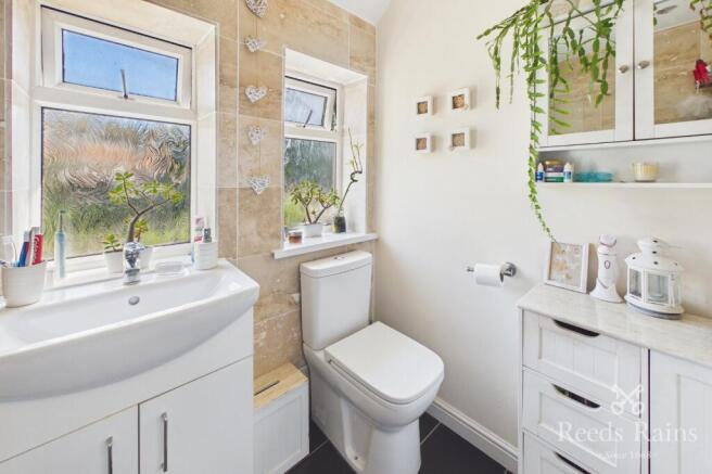 3 bed Semi-Detached for sale Image 11