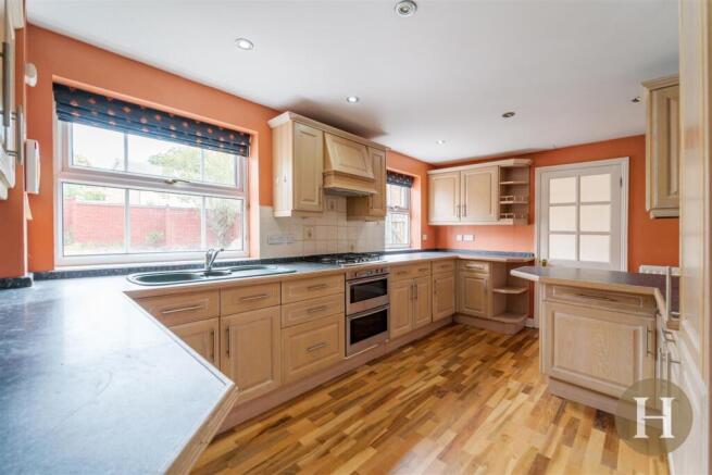 Hadleigh Estate Agents-51.jpg