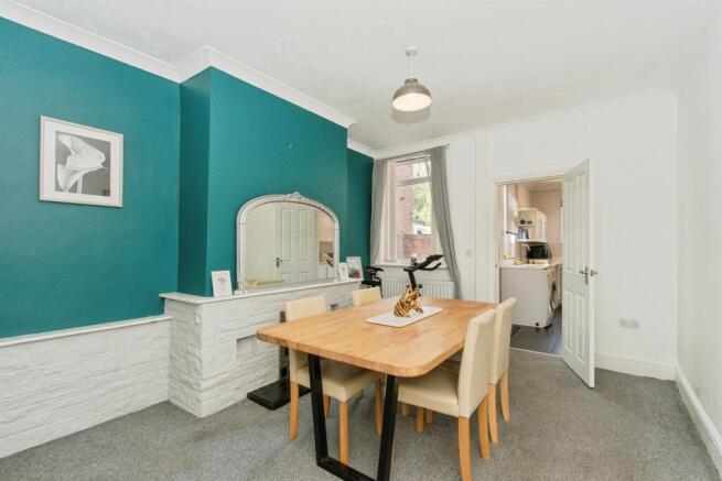 2 bed Terraced for sale Image 7