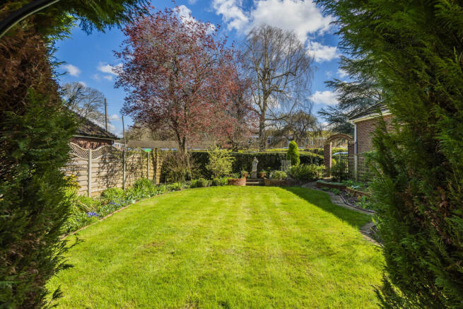104 Bury Road ph1...