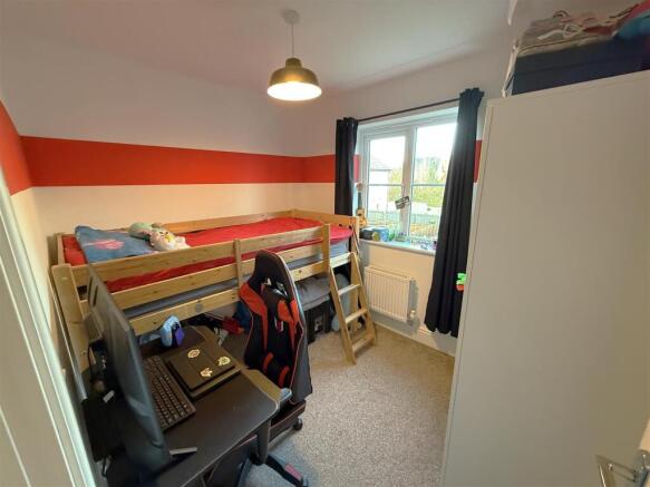 Bedroom 2.JPG