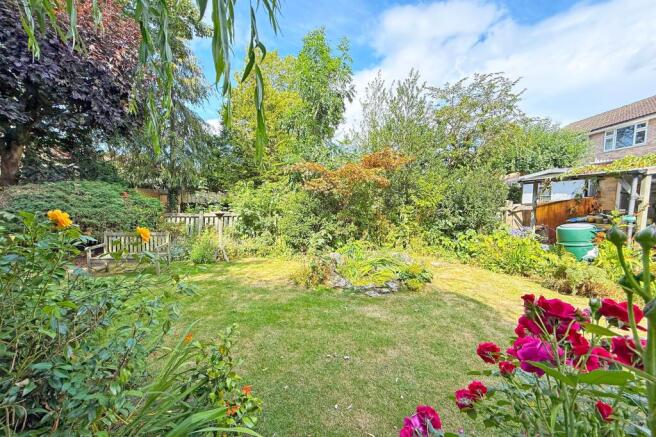 3 bed Semi-Detached for sale Image 12