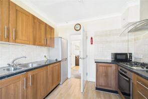 Flat 4, 1, Kings Grove, Maidenhead SL6 4DA