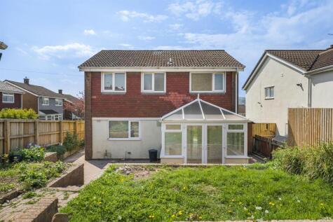 Princes Walk, New Inn, Pontypool